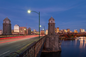 Fototapeta na wymiar Longfellow bridge from Cambridge to Boston at night