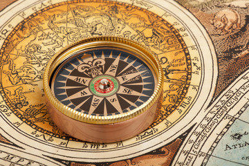 Obraz na płótnie Canvas Old compass