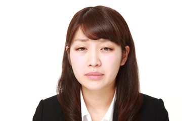 悲しむビジネスウーマン