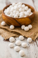 White Roasted Chickpeas