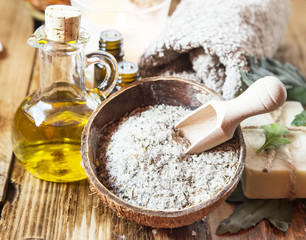 Sea Salt with Dried Flowers for Spa Treatment