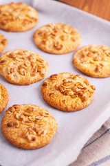 Peanut chip cookies