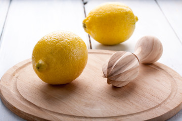 citrus squeezer and lemon