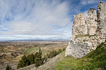 Fototapeta na wymiar Ruins of old church and Alcarria landscape seen from Trijueque