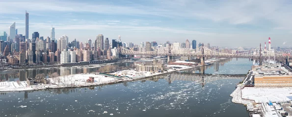 Selbstklebende Fototapete New York New York City im Winter, Panoramabild