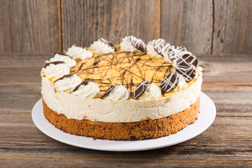 Eierlikör-Kokos-Torte