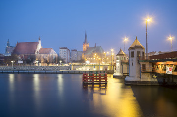 Obraz na płótnie Canvas panorama nocnego Szczecina