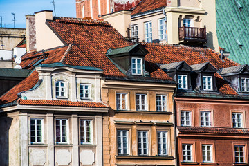 building and the roof in the center of Warsaw