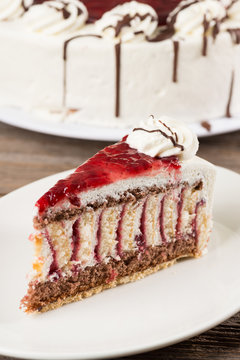 Preiselbeer-Sahne Torte