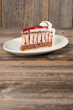 Preiselbeer-Sahne Torte