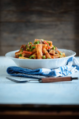 Gemüsepasta mit Sojafleisch