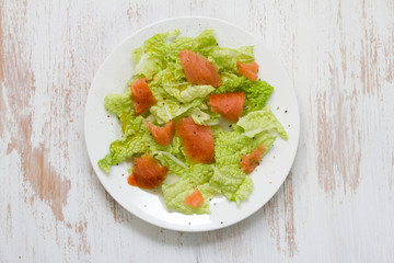 lettuce with smoked salmon