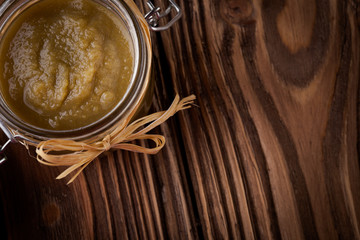 Natural diy green chilli sauce