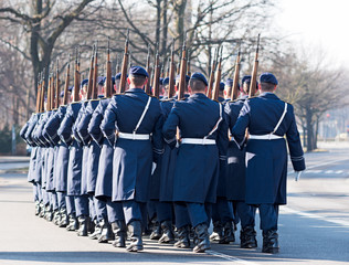 Bundeswehrsoldaten eines Wachregiments