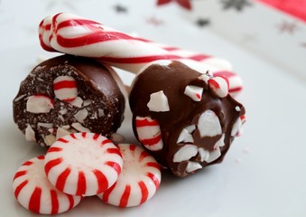 Red and white stripped peppermint candy - 78852851