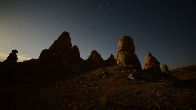 Time Lapse of Moon Rise at Tronas Pinnacles California Desert
