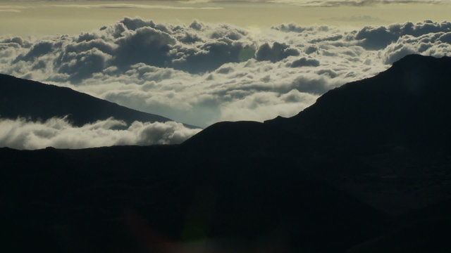 Mountain Clouds at Sunrise - Time Lapse