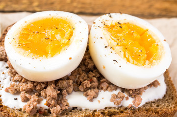 Sandwich with egg