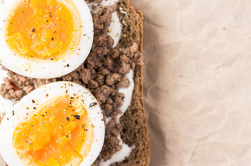 Sandwich with egg