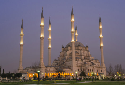 Adana Sabancı Merkez Camii