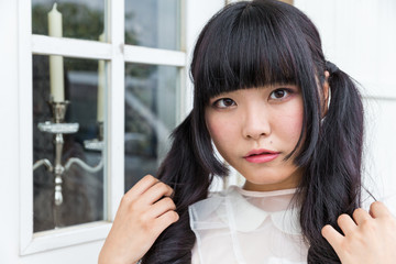 女性のポートレイト