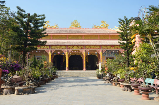 Буддистский храм в Далате, Вьетнам