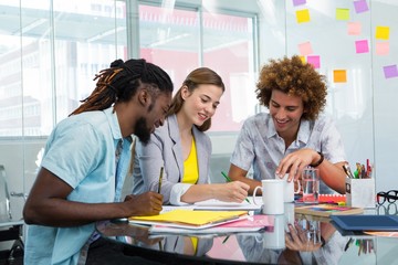 Obraz premium Creative business people working at desk