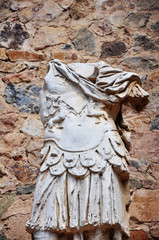 Escultura romana toracata, Teatro romano, M√©rida, Espa√±a © luisfpizarro