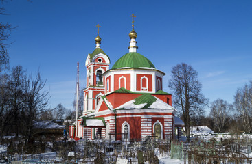 Fototapeta na wymiar Церковь Воздвижения Креста Господня в городе Вязники (1794)