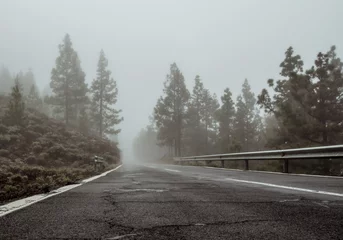 Keuken spatwand met foto Foggy road to volcano Teide. Tenerife © Alex Tihonov