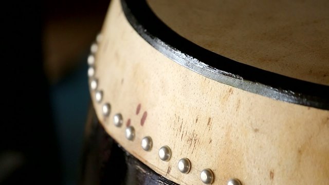 taiko drum head detail shift focus