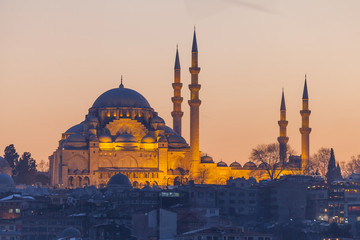 Fototapeta premium Suleymaniye mosque in the evening, Istanbul