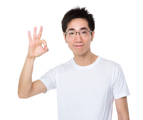 Naklejka premium Man with ok sign