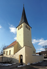 Fototapeta na wymiar Pfarrkirche in Irlahüll