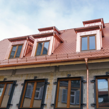 Neues Dach mit Gauben aus Kupferblech