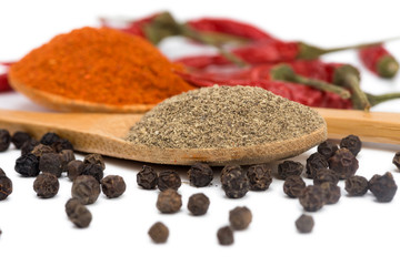 powdered pepper red and black