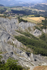 Fototapeta na wymiar Emilia, Formazioni Geologiche nei pressi di Canossa