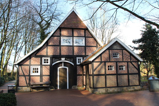 H&auml;user in einem Museumsdorf