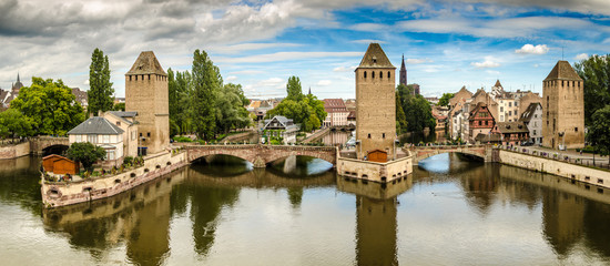 Panorama gedeckte Brücken in Straßburg