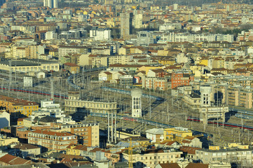 Milano dall'altro - Stazione Centrale - binari e treni