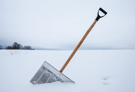 Shovel for snow removal