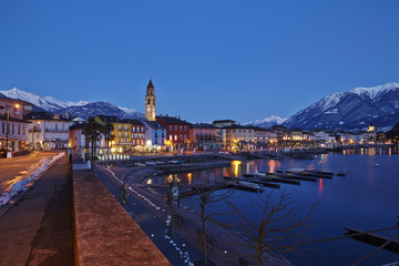 Ascona (Schweiz) - Bucht in der Abenddämmerung