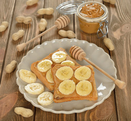 Toast with peanut butter and banana