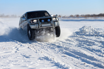 Winter SUV ride © yo camon
