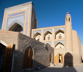 Fototapeta na wymiar Alloquli Khan Medressa - Khiva - Uzbekistan