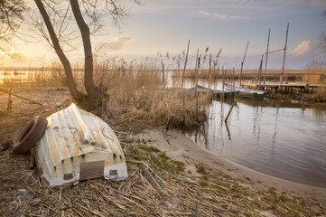 Zachód słońca nad przystanią © Mike Mareen