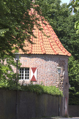 Fototapeta na wymiar Mauerturm am Westwall in Xanten, Deutschland