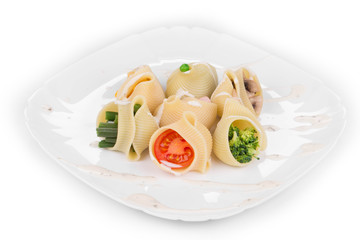 Pasta shells stuffed with vegetables
