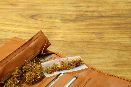 Rolling Tobacco Pouch