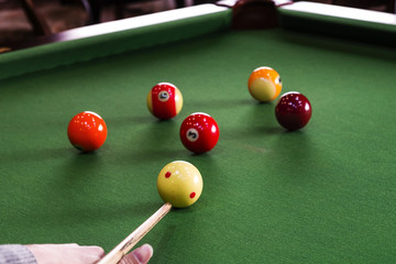 Carom billiards straight single shot